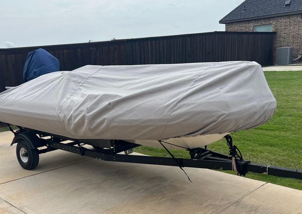 Zodiac Yachtline 420 Deluxe image