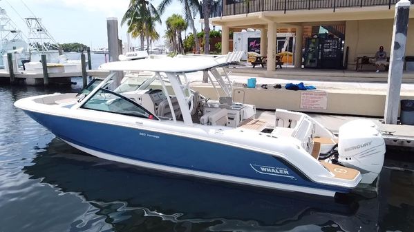 Boston Whaler 320 Vantage image