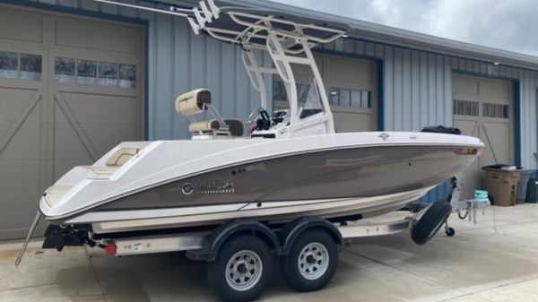 Yamaha Boats 210 FSH