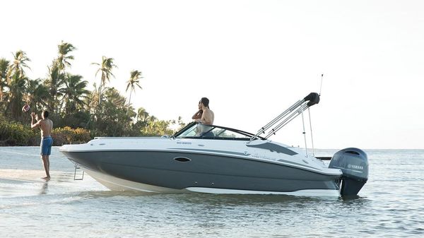 Hurricane SunDeck 2200 OB