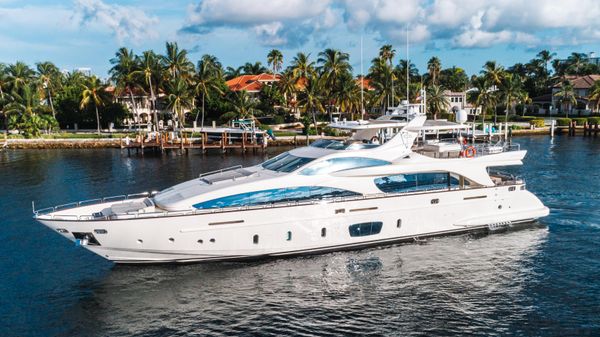 Azimut 105