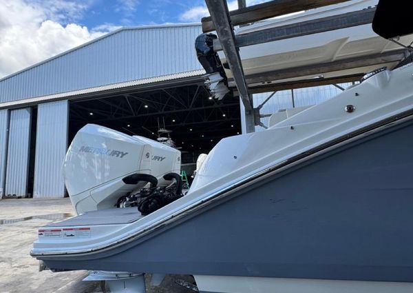 Sea Ray 290 SDX OUTBOARD image