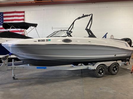 Bayliner VR6 image