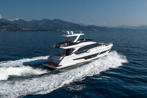 Ferretti Yachts 670 image