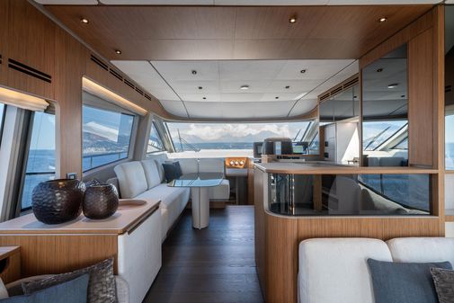 Ferretti Yachts 670 image