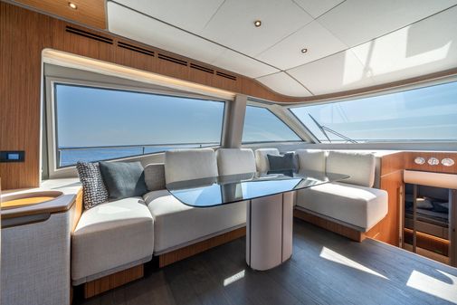 Ferretti Yachts 670 image