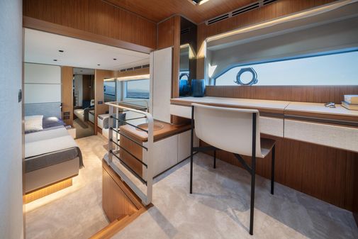 Ferretti Yachts 670 image