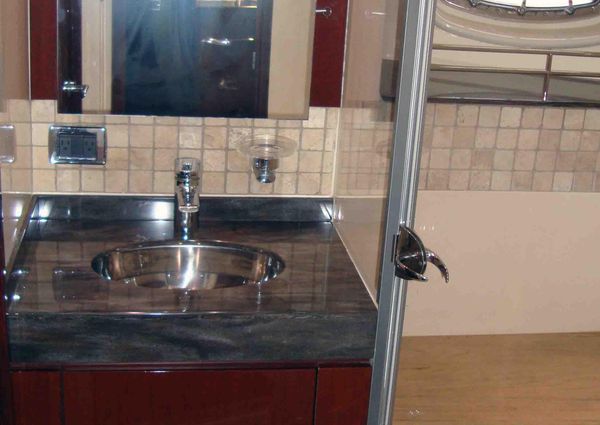 Sea Ray 540 Sundancer image