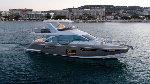 Azimut 60 image