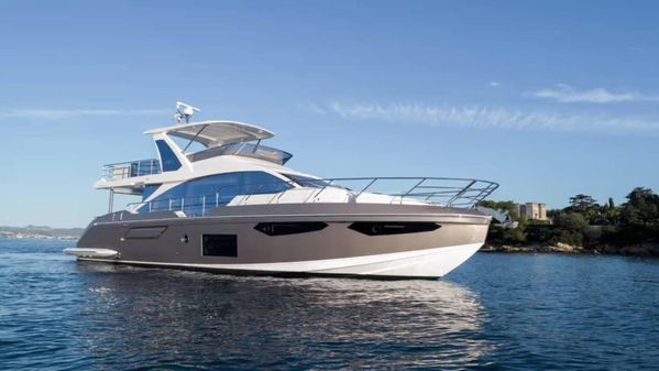 Azimut 60 image