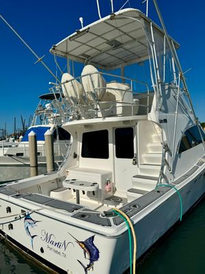 Luhrs 36 Convertible - main image