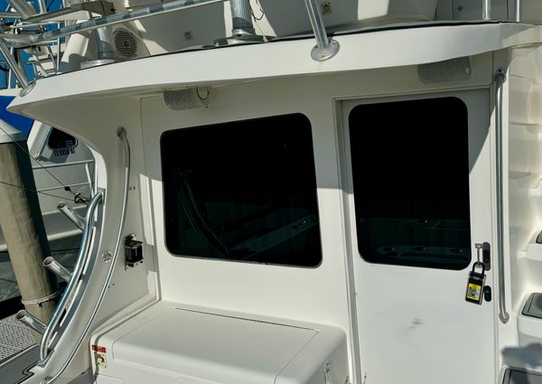 Luhrs 36-CONVERTIBLE image