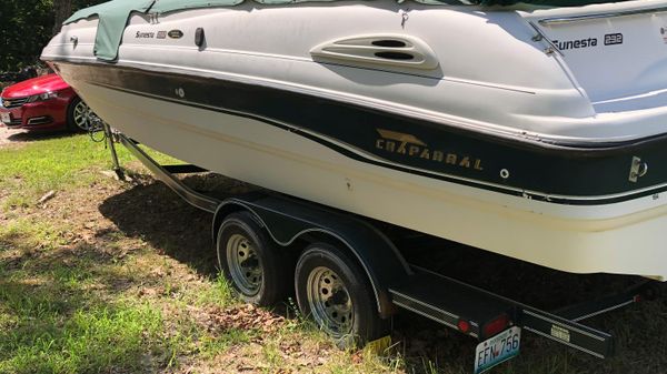 Chaparral 232 Sunesta