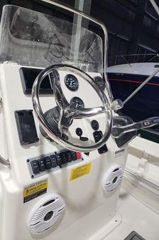 Key-west 1720-CENTER-CONSOLE image