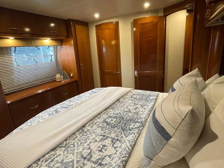 Carver 466 Motor Yacht image