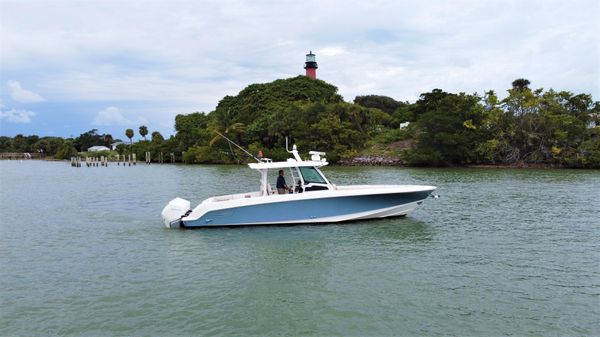 Boston Whaler 380 Outrage image