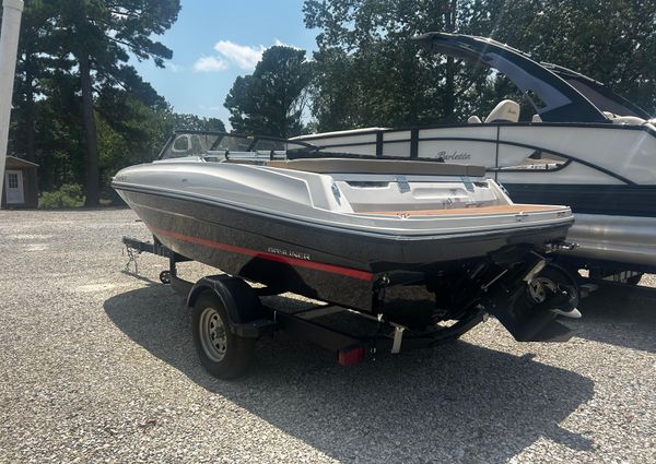 Bayliner VR4 image