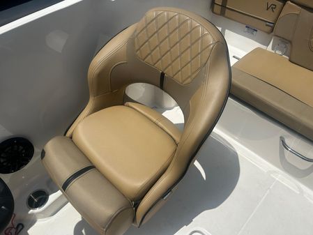 Bayliner VR4 image