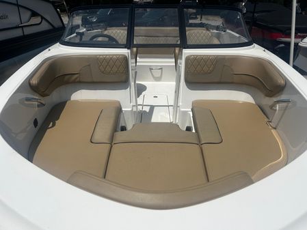 Bayliner VR4 image