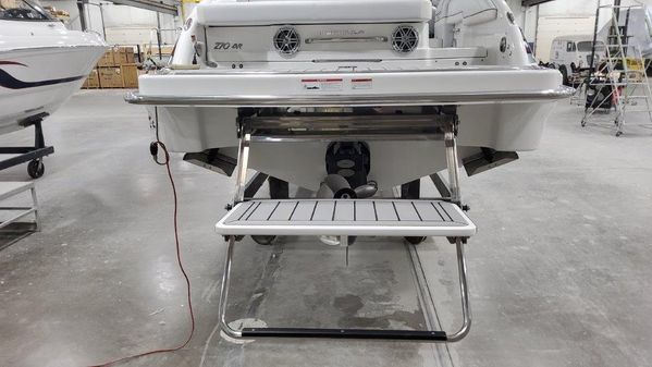 Formula 270 Bowrider image