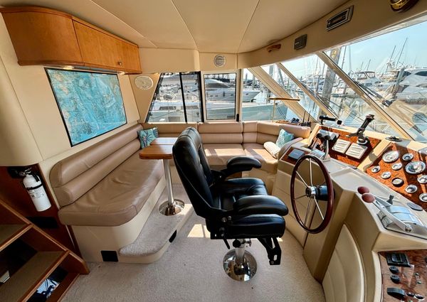 Meridian 490 Pilothouse image