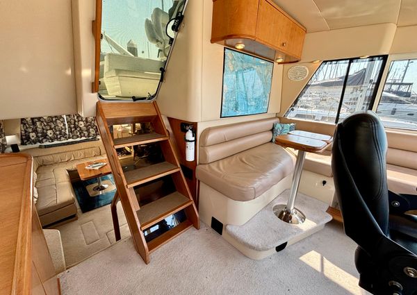 Meridian 490 Pilothouse image