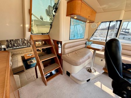 Meridian 490 Pilothouse image