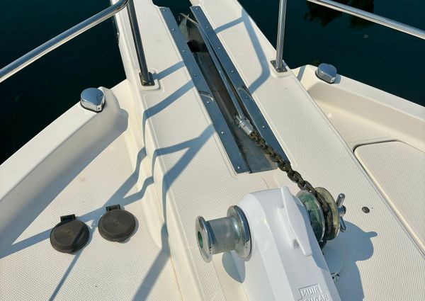 Meridian 490 Pilothouse image