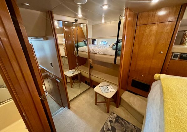 Meridian 490 Pilothouse image