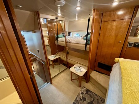 Meridian 490 Pilothouse image