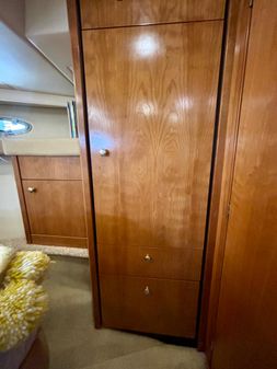 Meridian 490 Pilothouse image