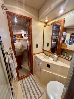 Meridian 490 Pilothouse image