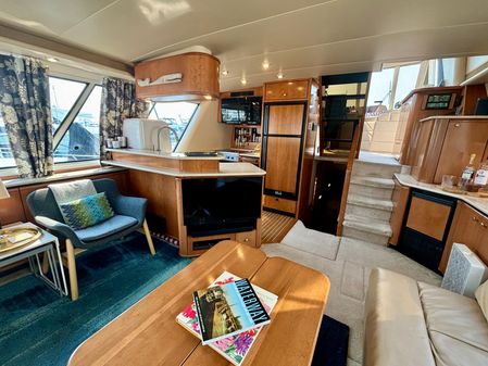 Meridian 490 Pilothouse image