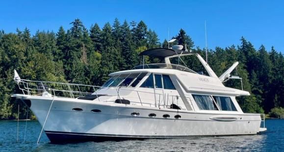 Meridian 490 Pilothouse