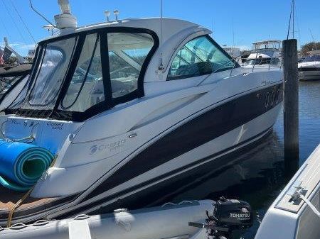 Cruisers Yachts 390 Sports Coupe