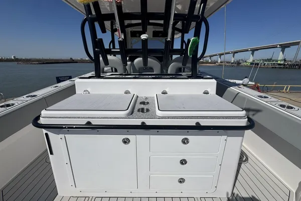 Twin-vee 400-GFX-CC image