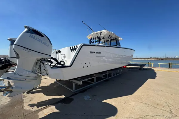 Twin-vee 400-GFX-CC image