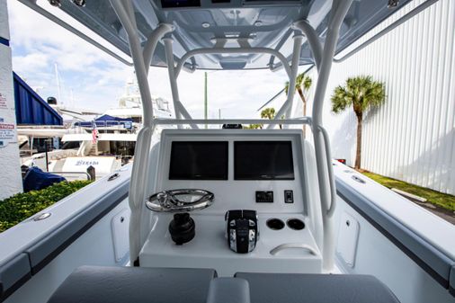 Yellowfin 34 image