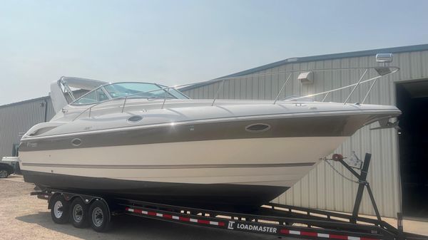 Cruisers Yachts 320 Express