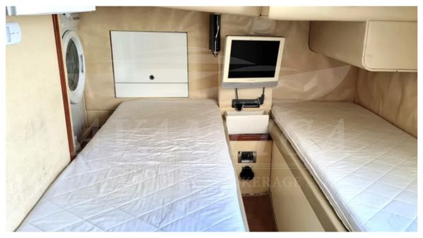 Fairline Squadron 78 image