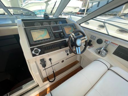 Sea Ray 450 Sundancer image