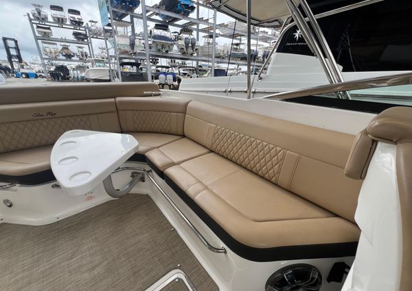 Sea Ray 280 SLX image