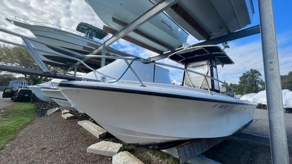 Chesapeake Marine Design 22