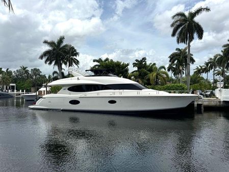 Lazzara Motor Yacht image