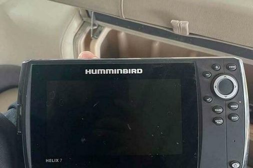 Sun Tracker SportFish 22 DLX image