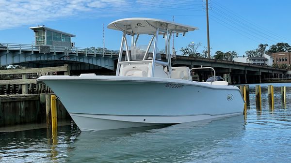 Sea Hunt 234 ultra 