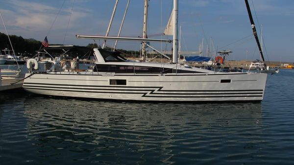 Beneteau Sense 43 