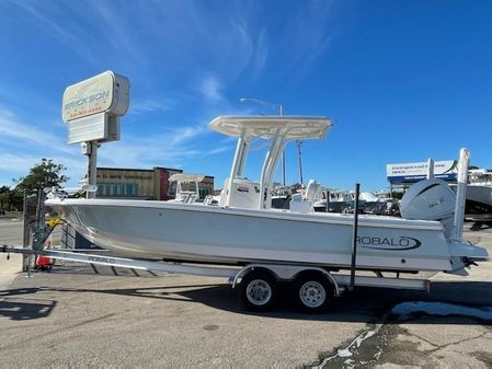 Robalo 246 Cayman image