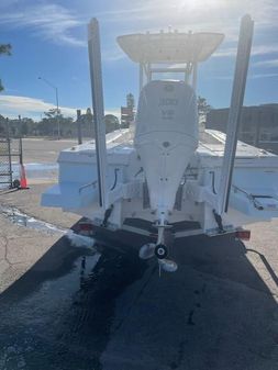 Robalo 246 Cayman image