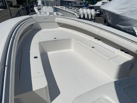 Regulator 34-CENTER-CONSOLE image